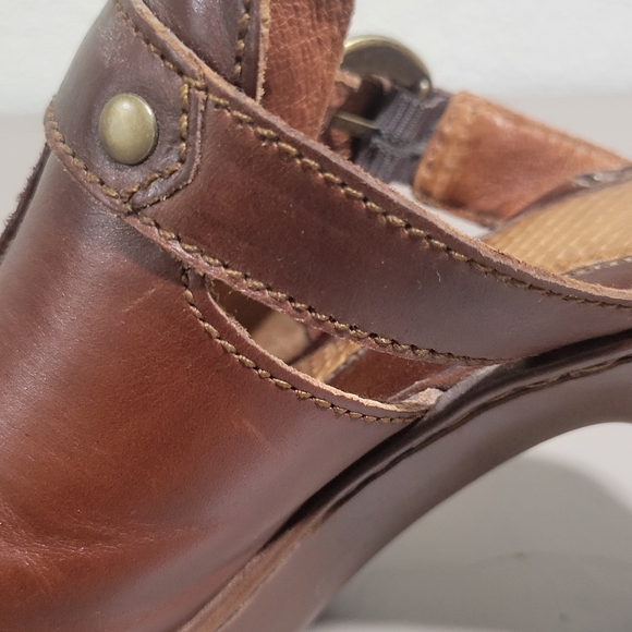 Born BOC Concept Women's Sz US 8 M Brown Leather Heel Mule Clogs Buckle EU 39 - Picture 10 of 16